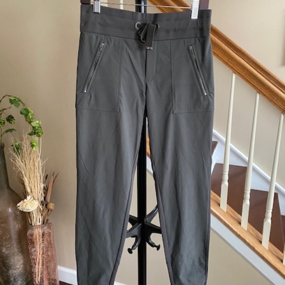 Athleta Headlands Hybrid Mid Rise Pants Size 4 - Picture 8 of 13